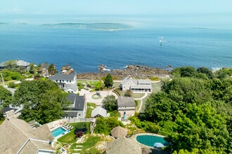 4 Keyes Ln in Cape Elizabeth, ME - Building Photo - Building Photo