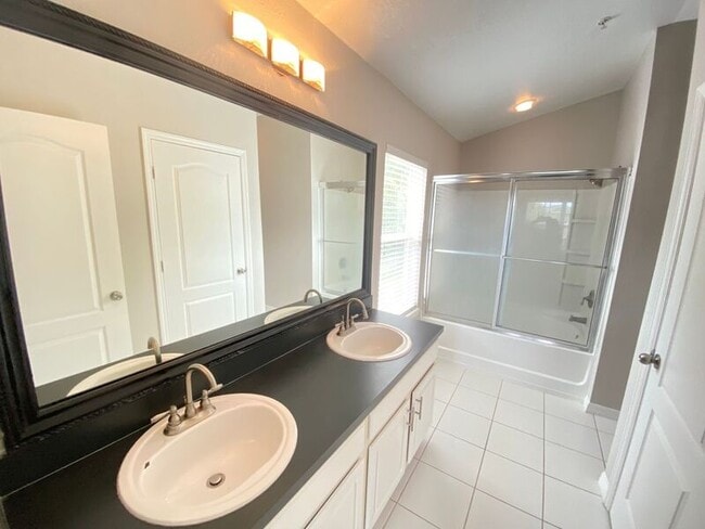 6672 S Goldenrod Rd in Orlando, FL - Foto de edificio - Building Photo