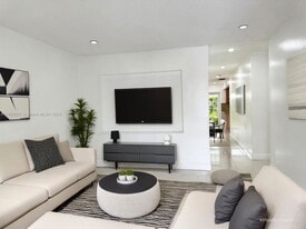 2322 SW 106th Ct in Miami, FL - Building Photo