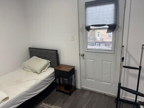 4829 Saint-Urbain Rue in Montréal, QC - Building Photo - Building Photo