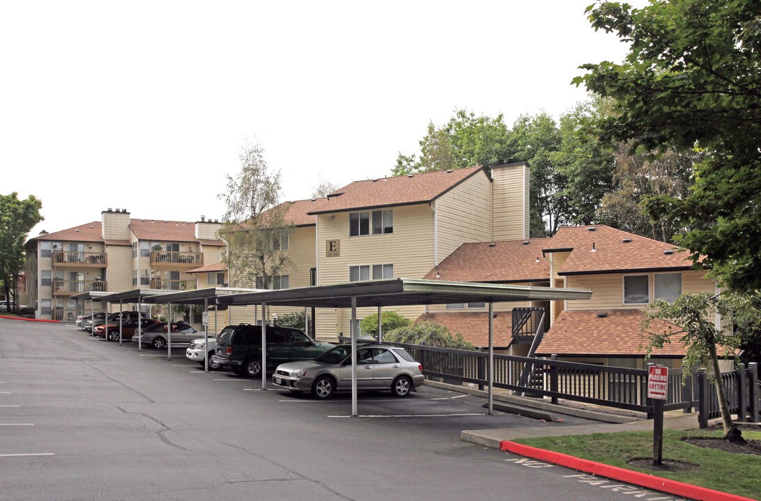 The Village at Newport in Kent, WA - Foto de edificio