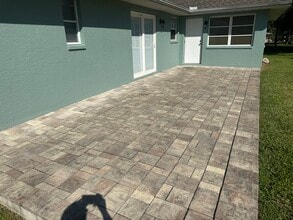 766 Merrick Ln NW in Port Charlotte, FL - Building Photo - Building Photo
