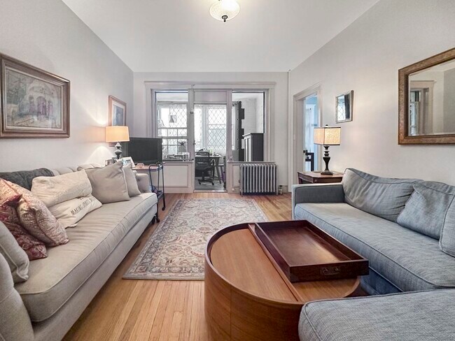 property at 246 S Huntington Ave