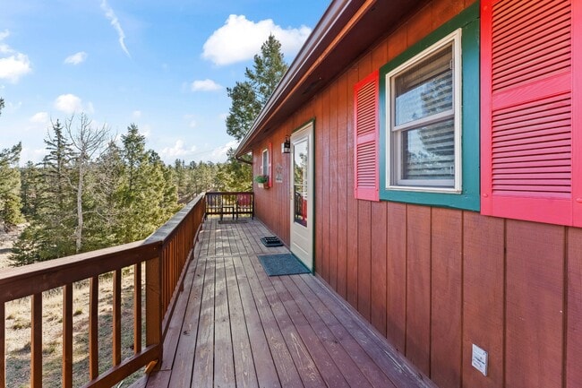 108 Southgate Rd in Florissant, CO - Building Photo - Building Photo