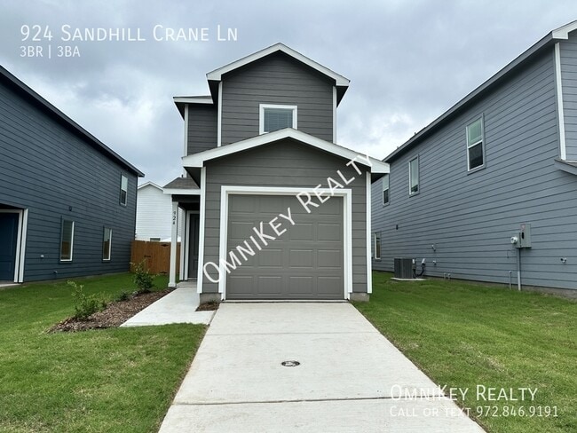 property at 924 Sandhill Crane Ln