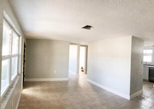 7224 Potomac Dr in Port Richey, FL - Building Photo - Building Photo