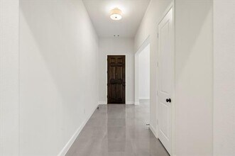 4561 St Samons St in Carrollton, TX - Foto de edificio - Building Photo