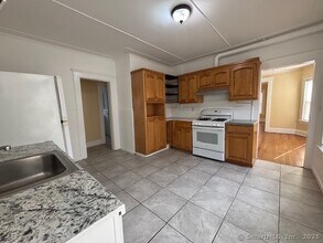64 Wade St in Bridgeport, CT - Building Photo - Building Photo