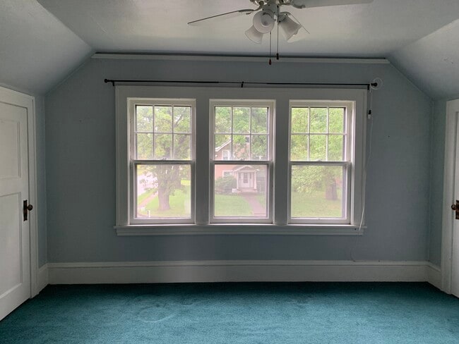 621 State St N, Unit House in Waseca, MN - Building Photo - Building Photo