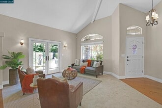 706 Endsleigh Ct in Danville, CA - Building Photo - Building Photo