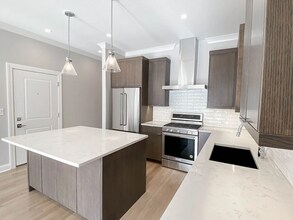 3347 N Kenmore Ave, Unit 2S in Chicago, IL - Building Photo - Building Photo