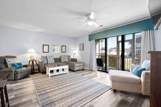 1860 Auburn Ln in Myrtle Beach, SC - Building Photo - Building Photo