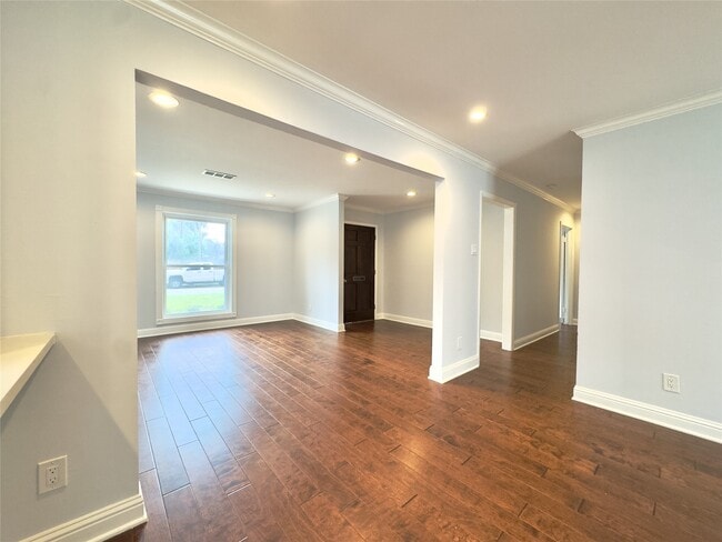 property at 1415 Mapleton Dr