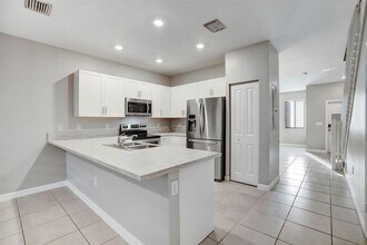 389 NE 208th Terrace in Miami, FL - Building Photo - Building Photo