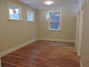 470 Green St, Unit 1 in Cambridge, MA - Building Photo - Building Photo