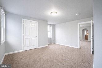 211 Front St in fieldsboro, NJ - Building Photo - Building Photo