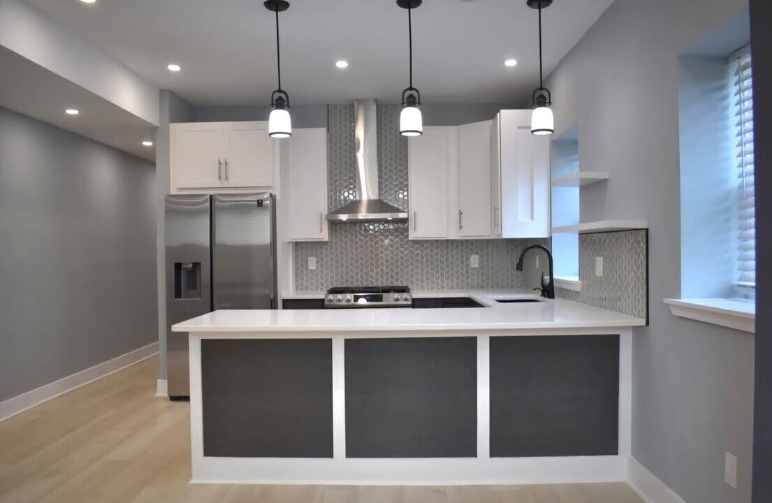 810 N Bentalou St in Baltimore, MD - Building Photo