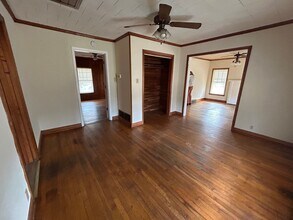 1143 Blue Creek Rd in Hogansville, GA - Building Photo - Building Photo