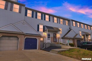 243 Northdown Dr in Dover, DE - Building Photo