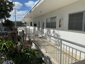 8531 Harding Ave in Miami Beach, FL - Building Photo - Building Photo