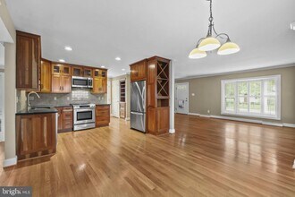 18 Steele Ave in Annapolis, MD - Building Photo - Building Photo