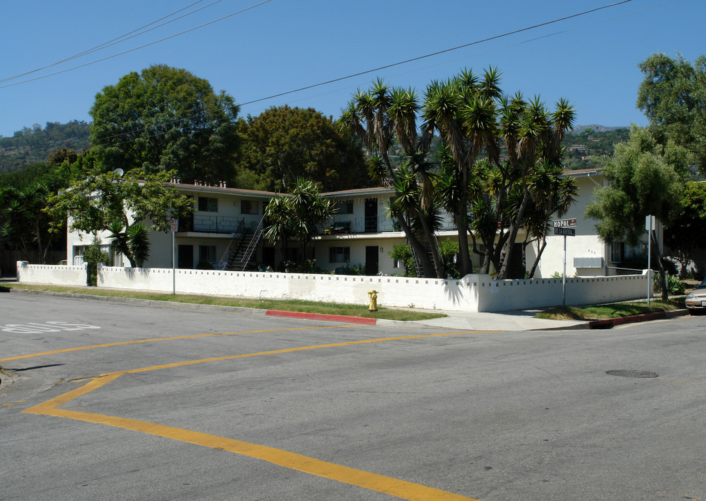 806 N Nopal St in Santa Barbara, CA - Foto de edificio