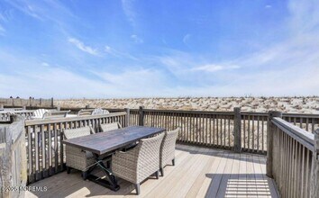 2108 S Ocean Ave in Seaside Park, NJ - Foto de edificio - Building Photo