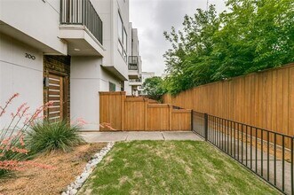 3816 Roseland Ave in Dallas, TX - Building Photo - Building Photo