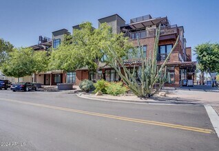 4020 N Scottsdale Rd in Scottsdale, AZ - Building Photo - Building Photo