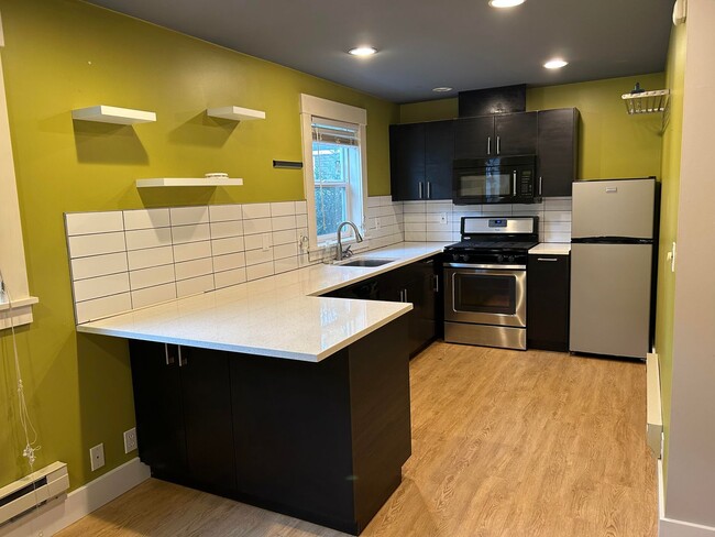 property at 2015 Franklin Ave E
