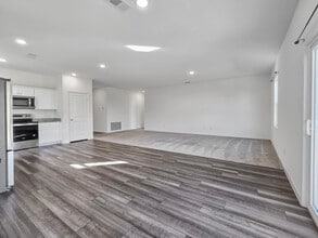 10317 Burnfoot Ln in Crowley, TX - Building Photo - Building Photo