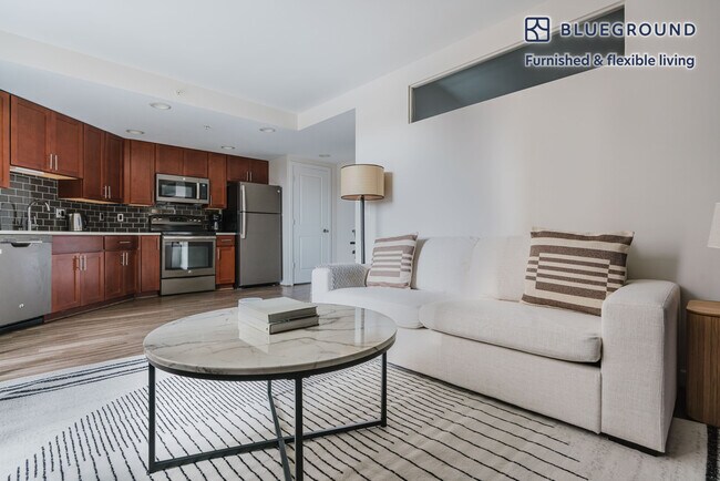 3444 Fairfax Dr in Arlington, VA - Building Photo - Building Photo