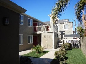 Dubuque Apartments in Oceanside, CA - Building Photo - Building Photo