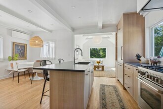 276 Fowler Rd in Cape Elizabeth, ME - Building Photo - Building Photo