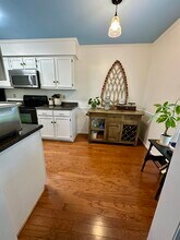 8312 Chippenham Ln in Charlotte, NC - Building Photo - Building Photo