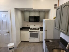 41 Van Siclen Ave, Unit Unit #1 in Brooklyn, NY - Building Photo - Building Photo