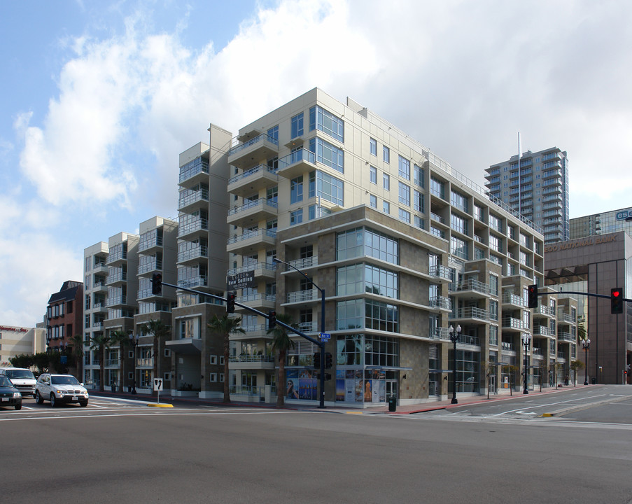 Breeza in San Diego, CA - Building Photo