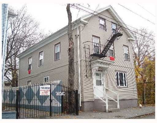 229 Pearl St in Providence, RI - Foto de edificio - Building Photo