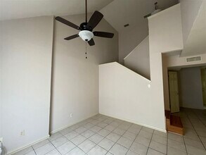 8911 McPherson Rd in Laredo, TX - Building Photo - Building Photo