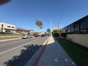 1817 W Beverly Blvd in Montebello, CA - Foto de edificio - Building Photo