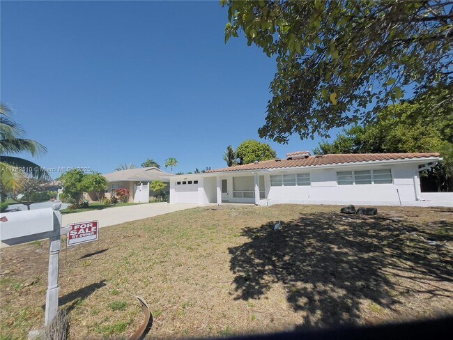 349 NE 31st St in Boca Raton, FL - Building Photo - Building Photo