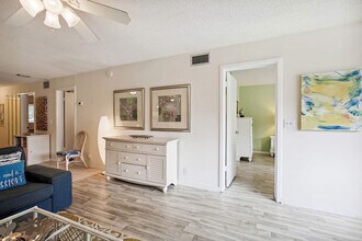 180 Ocean Hibiscus Dr in St. Augustine, FL - Building Photo - Building Photo