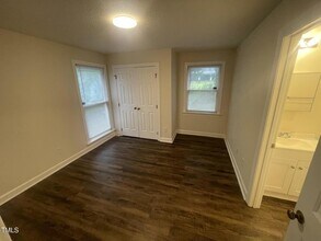 3603 Helix Ct, Unit 102 in Raleigh, NC - Building Photo - Building Photo