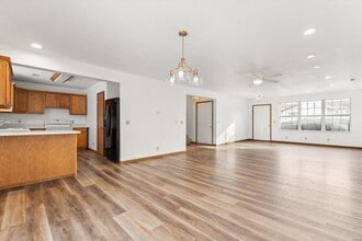 134 Clinton Hill Dr in Belleville, IL - Building Photo - Building Photo