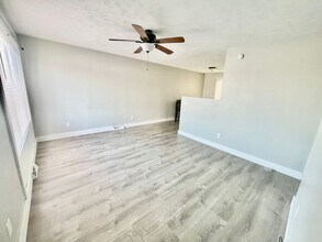 6313 Crestview Dr in South Park, PA - Building Photo - Building Photo