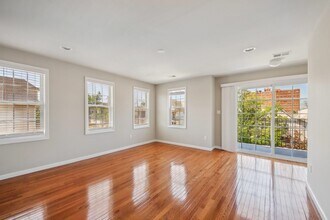 314 Avenue B in Bayonne, NJ - Building Photo - Building Photo