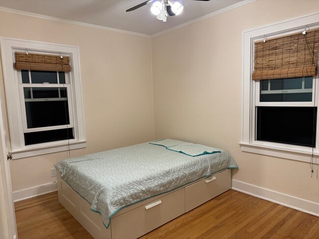 property at 1516 SE Martins St