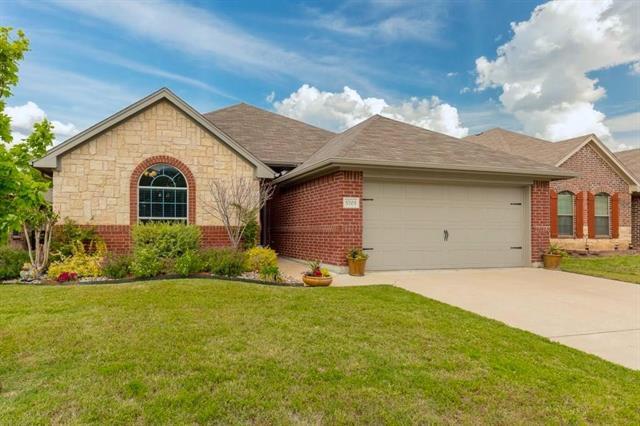 5705 Main St in Watauga, TX - Building Photo