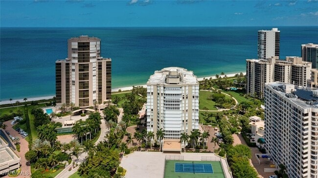 4401 Gulf Shore Blvd N