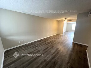 11401 N 25th Ave in Phoenix, AZ - Foto de edificio - Building Photo